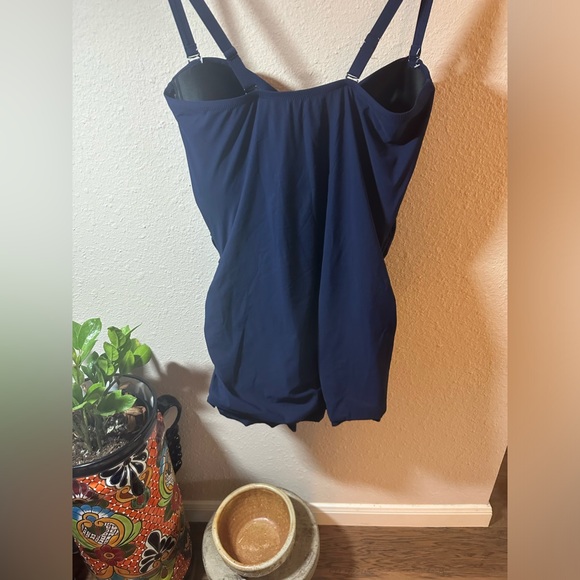 Profile by Gottex Navy Skirted One Piece. Rushed sides. 22w - Picture 4 of 5